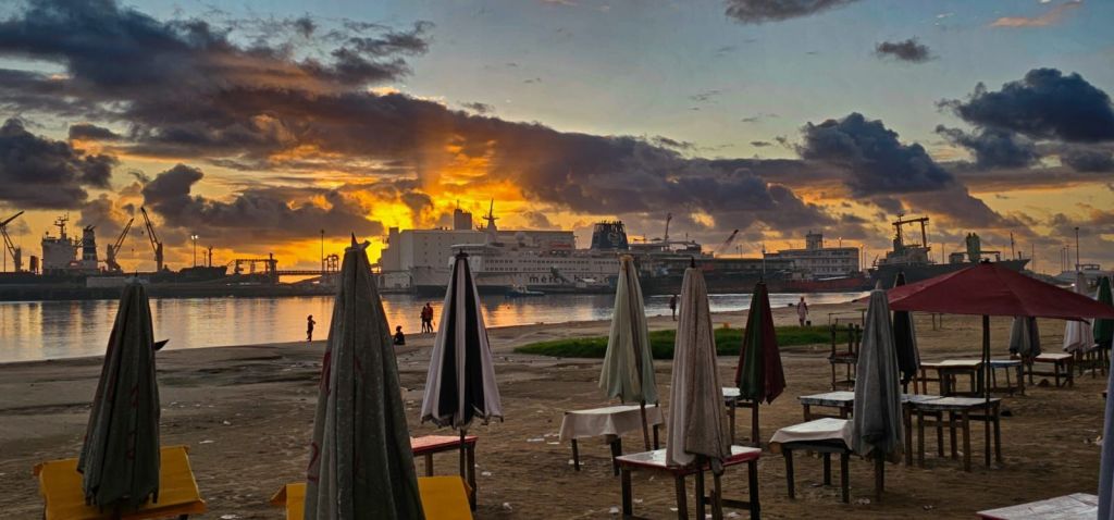 The beachside restaurant at dawn, Toamasine Port.